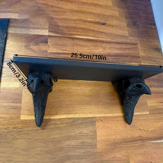 3D-printed crow skull wall mount adds a touch of mystery to your home. (Black).