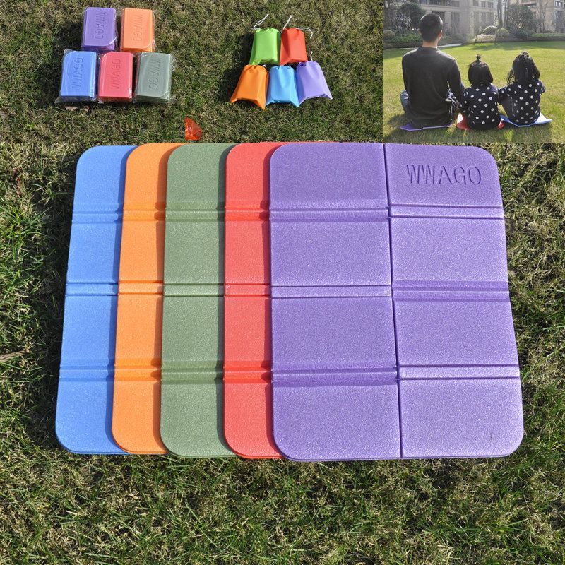Folding picnic mat-Orange.