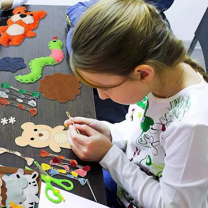 Sewing Kit for Kids, Cute Dinosaur Felt DIY Kids Felt Craft Kit, Learn to Sew Craft Materials, Children's Beginner Educational Toys, Sewing Craft Kit (di.