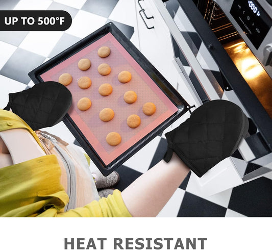1 Pair Short Oven Mitts - Silicone Kitchen Oven Gloves High Heat Resistant 500℉, Mini Oven Mits with Non-Slip Grip Surfaces and Hanging Loop for BBQ, Baking, Cooking and Grilling (Black)