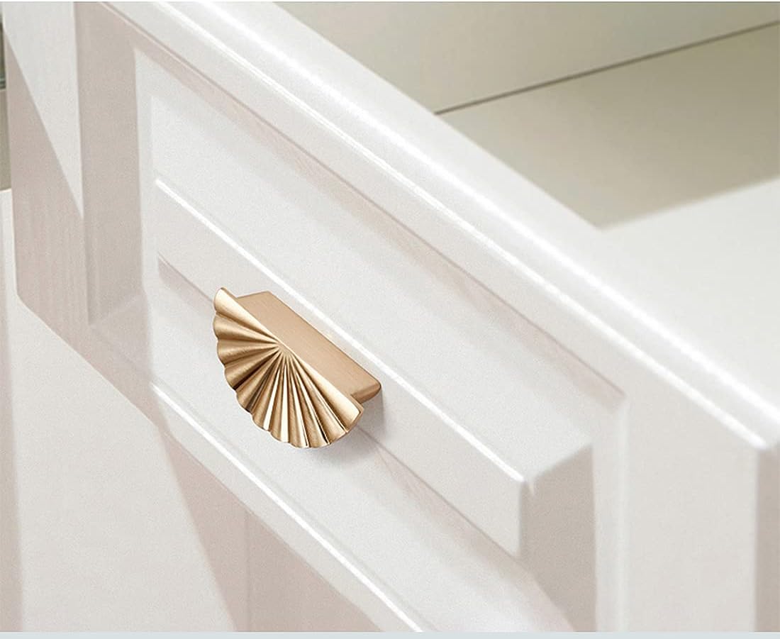 6 Pack Cabinet Handles 2.52 inch Kitchen Cabinet Pulls 64mm with Vintage Cupboard Drawers Hardware Dresser Drawer Handles Kitchen Cabinet Handles (64MM, 6 Pack, Brushed Gold)