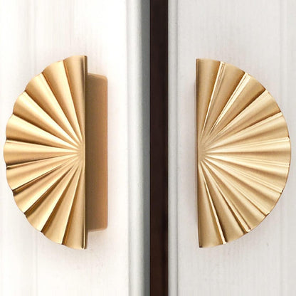 6 Pack Cabinet Handles 2.52 inch Kitchen Cabinet Pulls 64mm with Vintage Cupboard Drawers Hardware Dresser Drawer Handles Kitchen Cabinet Handles (64MM, 6 Pack, Brushed Gold)