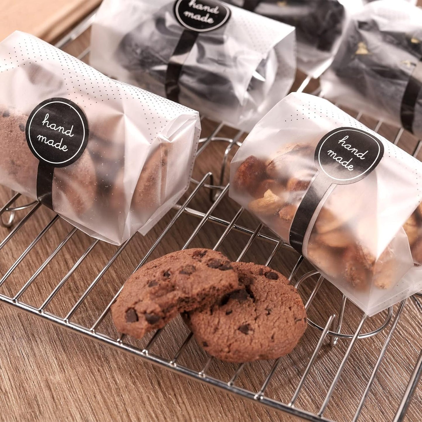 100 Pack Translucent Plastic Bags for Cookie,Cake,Chocolate,Candy,Snack Wrapping Good for Bakery Party with Stickers
