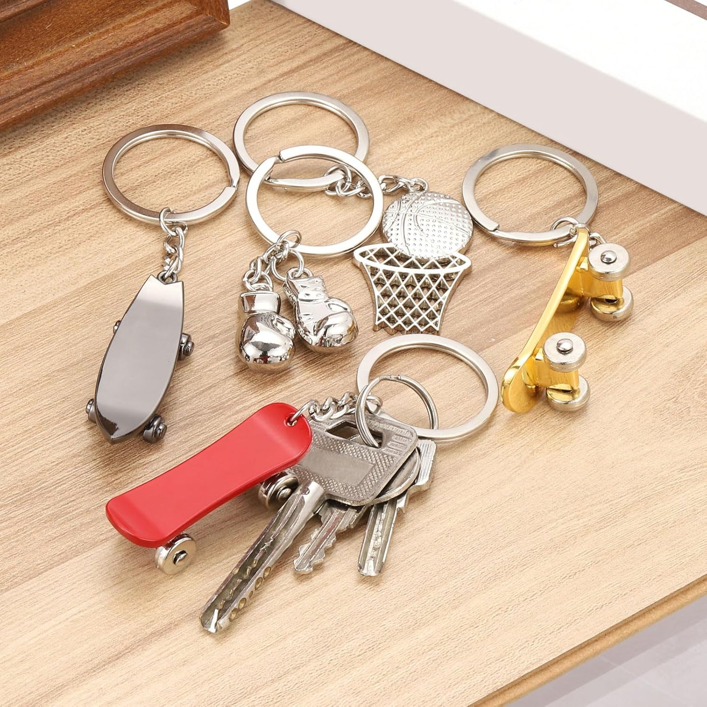 SkateBoard Hoop Keychain, Mini Cute Sports Basketball Key Chain Sport Ball Pendant Ring Bag Blue -