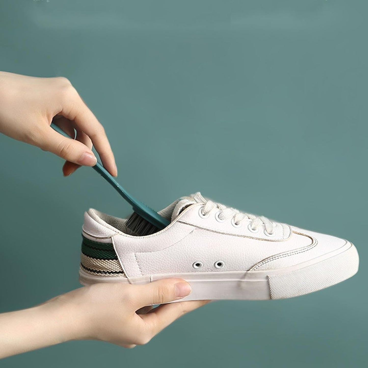 Shoe Brush, Cleaning Brush Nylon Long Handle Portable Washing Soft Bristle for Shoes Clothes