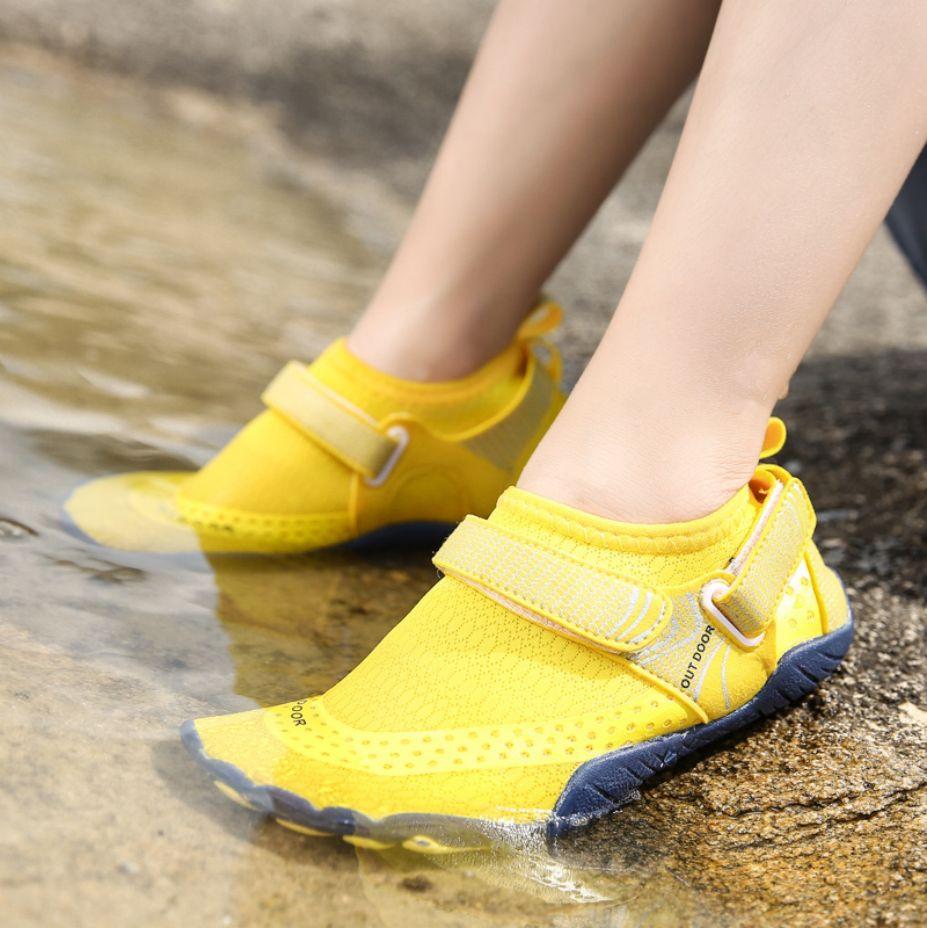 Women Water Shoes Barefoot Quick Dry Aqua Sports Shoes - Yellow Size EU38 = US5.