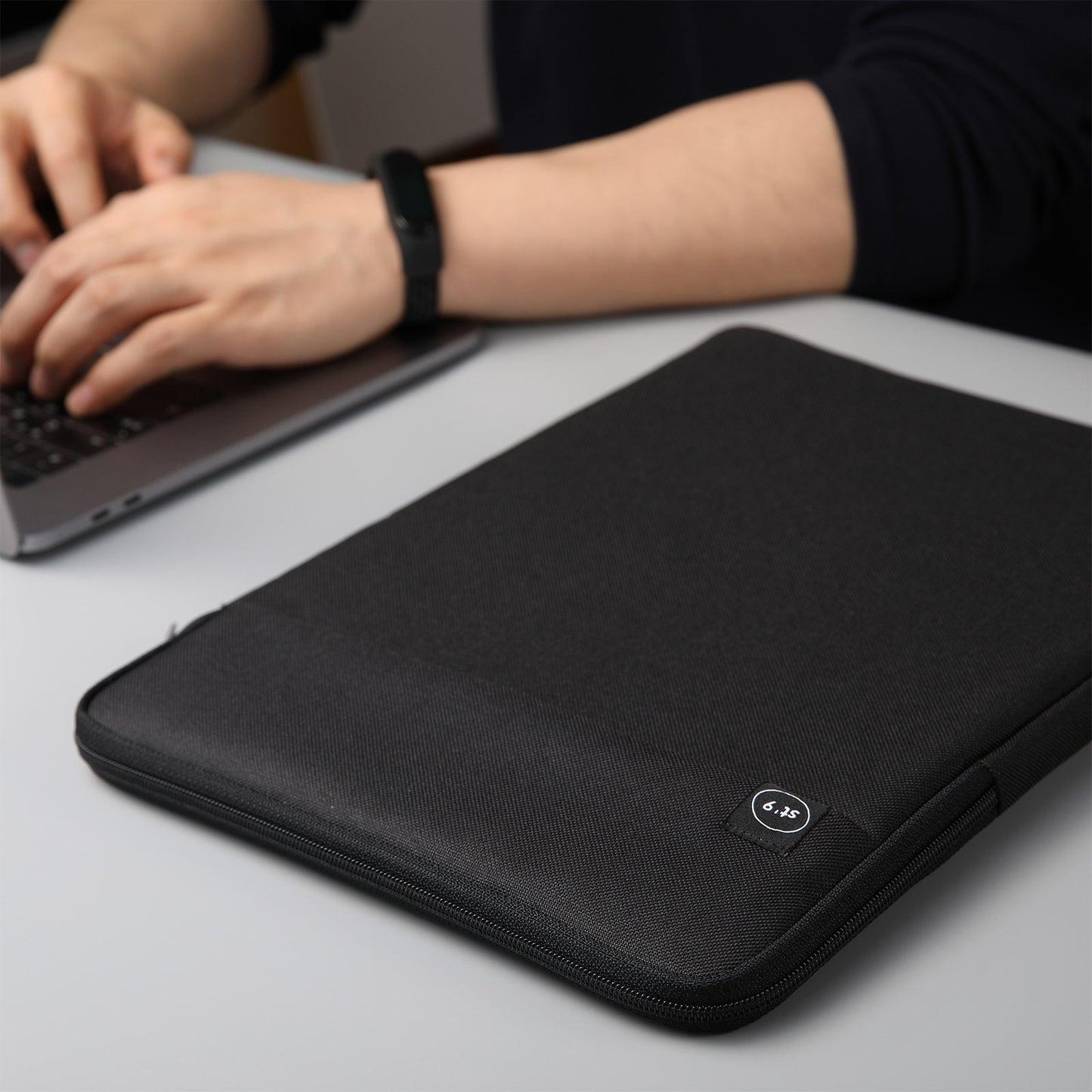 15 inch Laptop Sleeve Padded Travel Carry Case Bag L size LUKE BLACK.