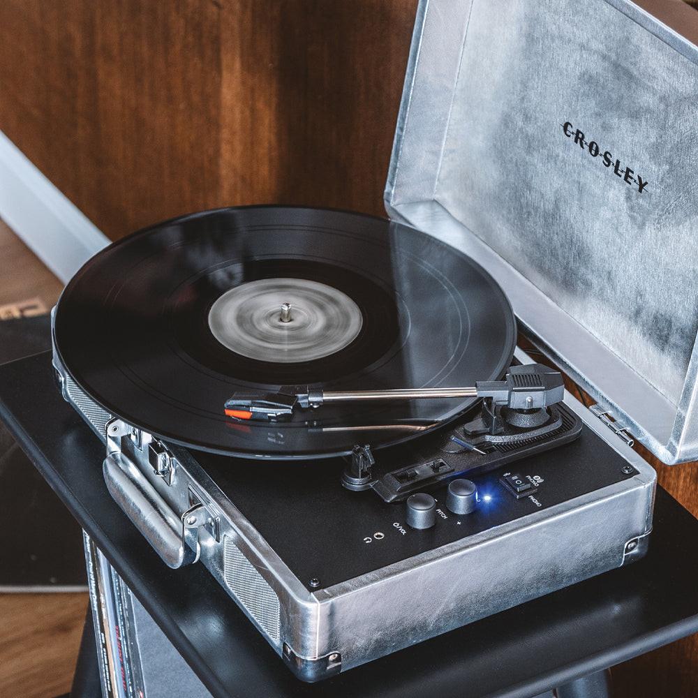 Crosley Cruiser Bluetooth Portable Turntable + Crosley Turntable Stand Bundle - Silver.