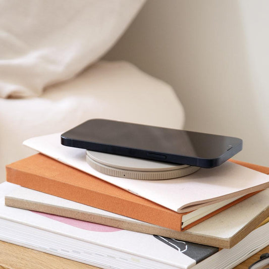 Kreafunk Wicharge 3 Wireless Qi Charger 15W - Ivory Sand.