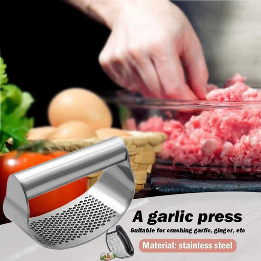 Stainless Steel Garlic Masher Press Crusher Squeezer Masher Kitchen Gadget - Silver.