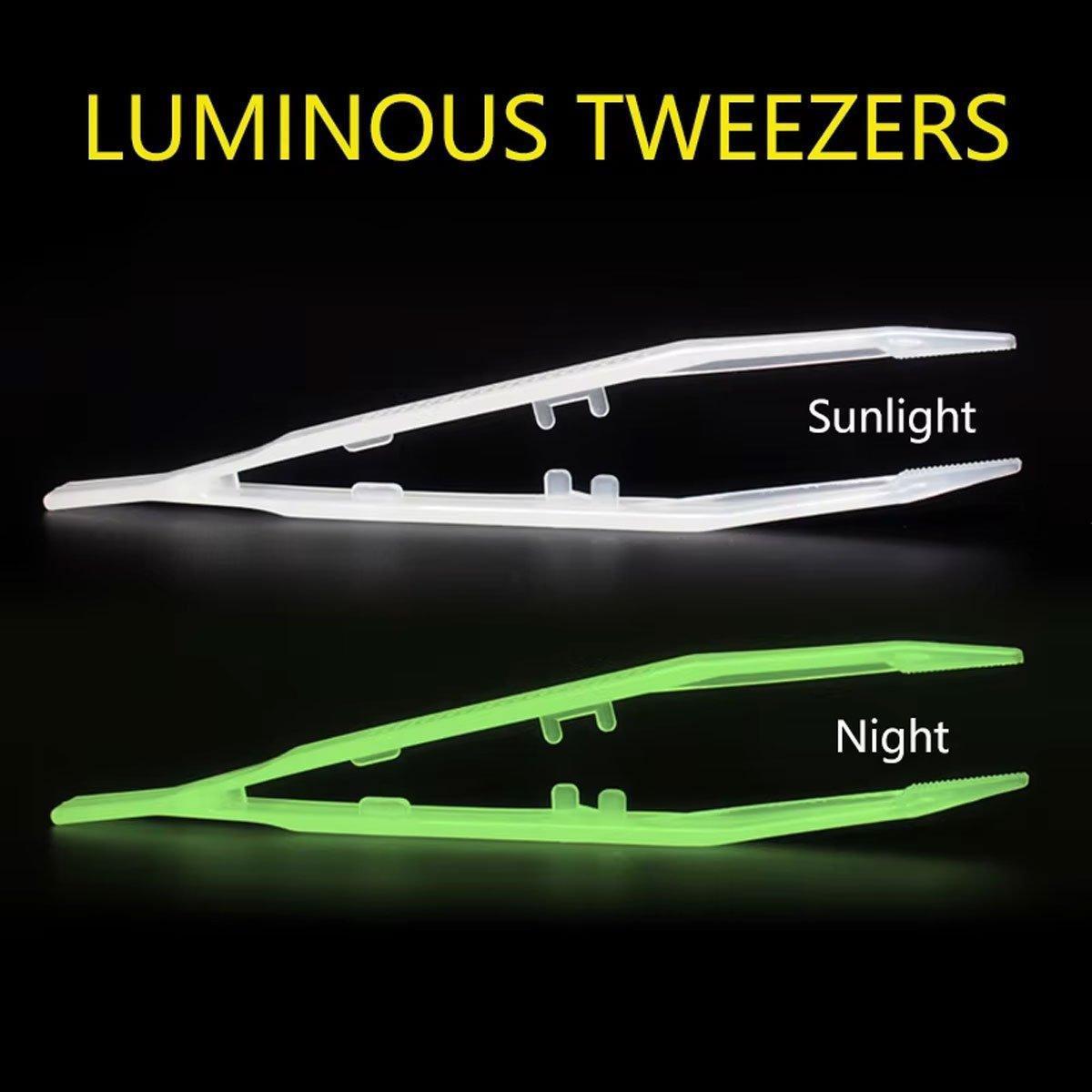 18cm Plastic Luminous Tweezer Feeding Tongs Straight for Reptile Feeder White.