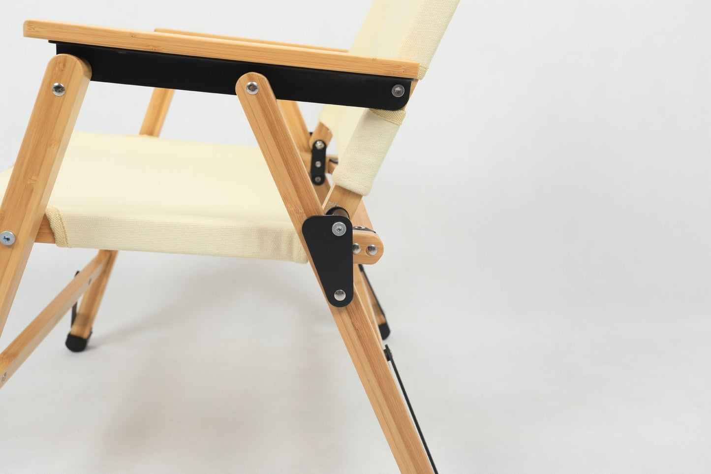 4x Bamboo Canvas Foldable Outdoor Camping Chair Wooden Picnic Park - Khaki/Beige.