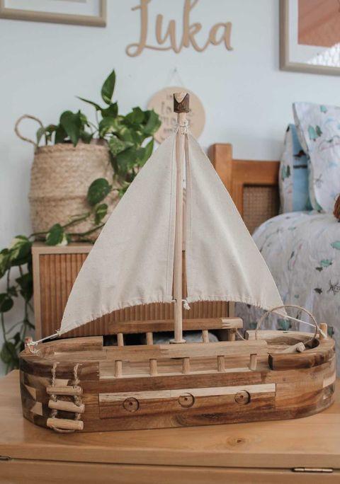 Adventure Ship.