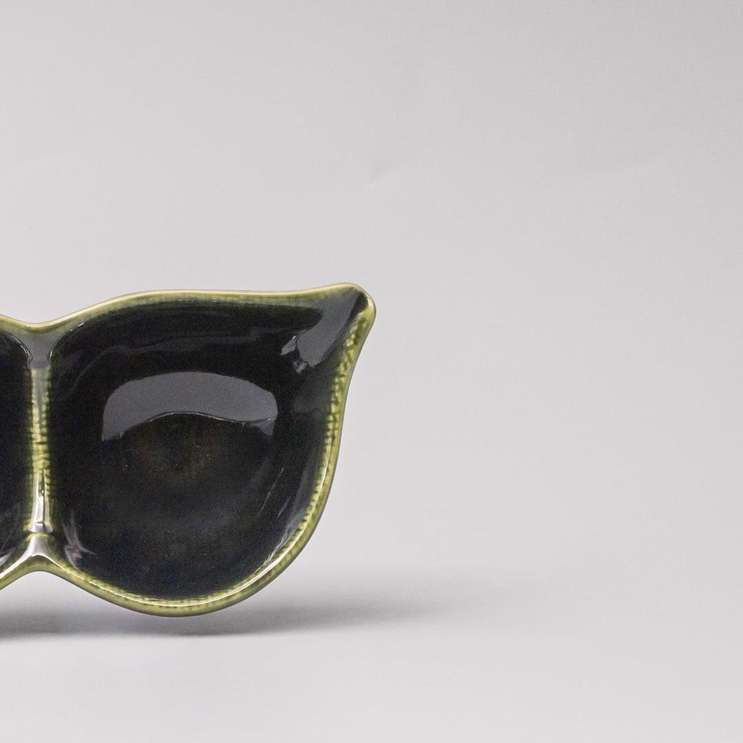 Edamame Triple Pod Dish 20cm Oribe Green Glaze.