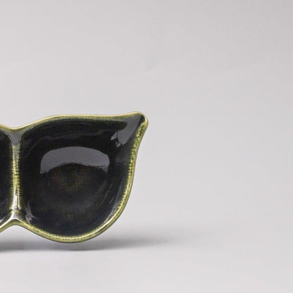 Edamame Triple Pod Dish 20cm Oribe Green Glaze.