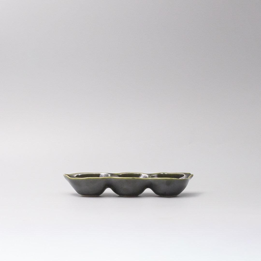 Edamame Triple Pod Dish 20cm Oribe Green Glaze.