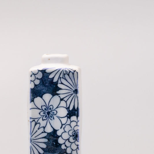 Vase Oblong White Posy.