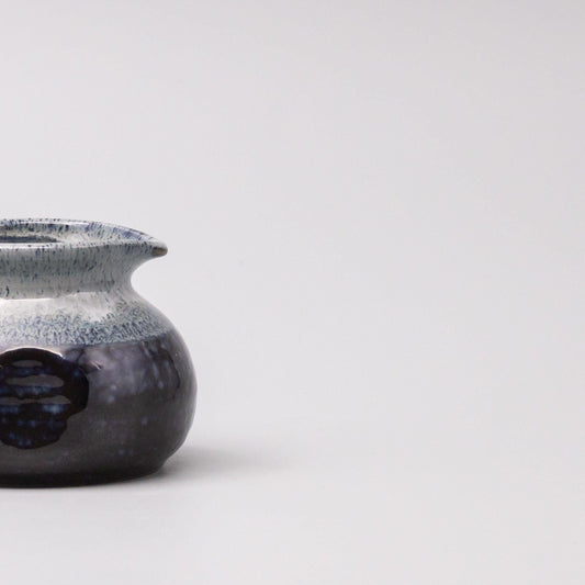 Pourer 120ml Denim Drip Glaze.