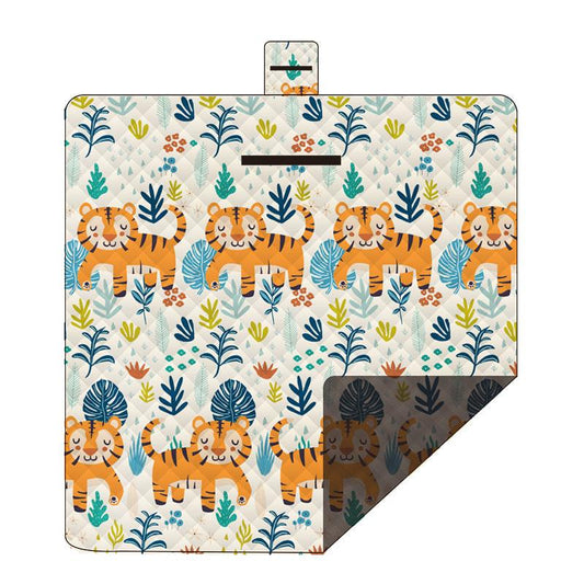 Waterproof Foldable Picnic Blanket with King of the Forest Print - 200x200cm.
