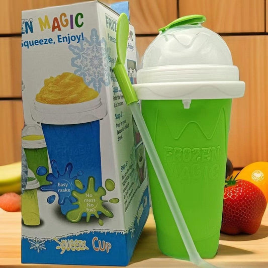 DIY Frozen Magic Slushy Maker Cup - Quick Squeeze Smoothie Cup with Lid & Straw/Spoon(Green).