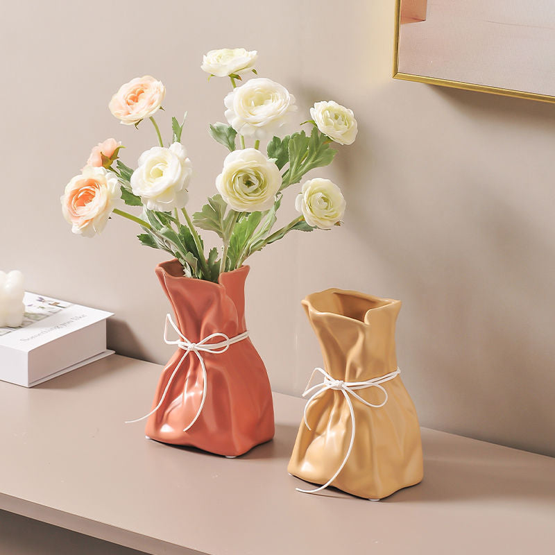 Green And White Chic Money Bag Inspired Vase - Modern Resin Decorative Flower Holder & Tabletop Accent(Use the mobile phone as a reference for size)