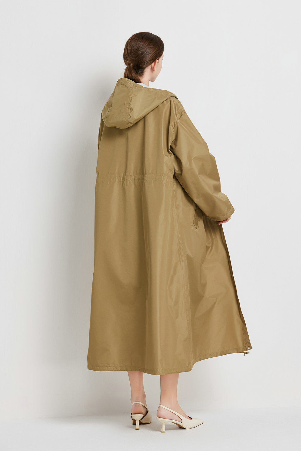 Size L Black Women's Chic Lightweight Waterproof Raincoat - Long Hooded Packable Rain Jacket with Pouch