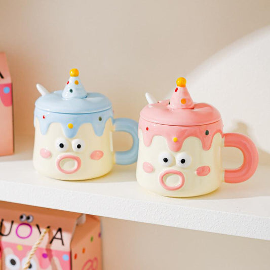 Pink Adorable Cartoon Character Ceramic Mug Set - 420ml with Fun Cake Design Lid & Matching Spoon - Perfect Gift.