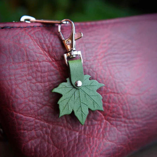 Red 3 Pack PU Leather Maple Leaf Keychain Set Vintage Style Autumn Leaf Keyring Bag Charm Pendant for Women Handbag and Car Keys
