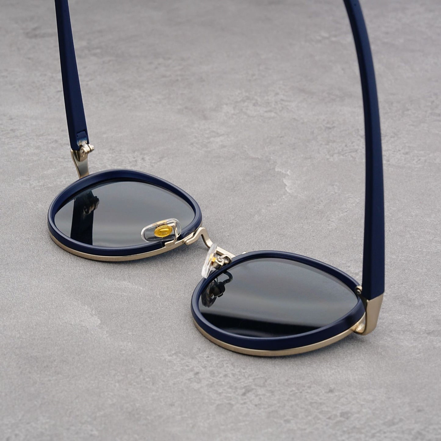 Silver Frame With Blue Rim Retro Round Sunglasses Vintage Metal & PC Frame Casual Classic Style for Men and Women - Lightweight 137mm Width