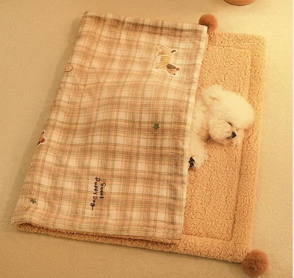 Plaid Apple Premium Soft Fleece Dog Bed Mat/Quilt (S Size 50 x 35 CM) - All-Season Reversible Warm Cat Nap Pad