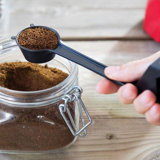 Giraffe-Shaped Coffee Scoop Set of 10 in Black ABS Plastic for Precise Coffee Grounds Measurement.