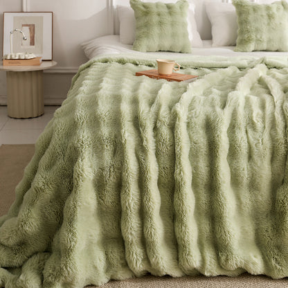 Green Luxury Tuscany Fleece Rabbit Fur Bubble Blanket (200 x 230 CM) - Double-Sided Thickened Soft Plush Bedding & Extra Large Bed Blanket