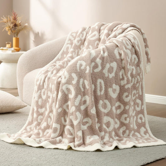 Leopard Print Checkerboard Flannel Throw Blanket(Large 150 x 200 CM) - Anti-Pilling Trendy Soft Plush Blanket for Bed, Sofa & Travel