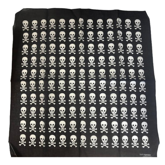 Pirate bandana with skulls.