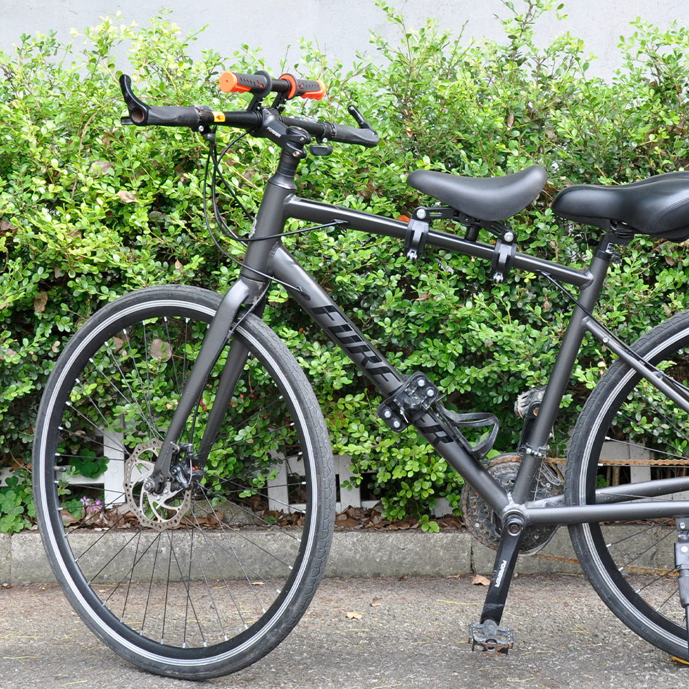 3 In 1 Kids Bike Mounted Front Seat Detachable With Handlebar Foot Pedal Bicycle Seat for Children 1-8 Years Compatible with All Adult Mountain Bikes.